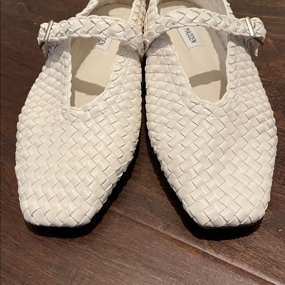 Steve Madden Dreaming Mary Jane Woven Flats Size 9 Ivory Buckled Strap Round Toe - Picture 8 of 13